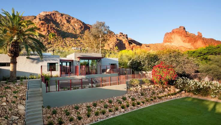 Sanctuary Camelback Mountain resort